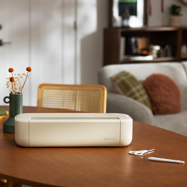 Kit Plotter de Corte Cricut Explore 5 Essential Perla
