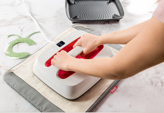 Plancha de Calor Easypress 2 Color Frambuesa Cricut 12" x 10" + 3 MSI